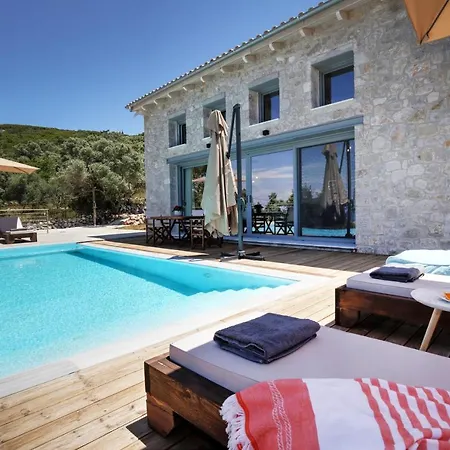 Вилла Tsakmakis - Luxury - Panoramic Sea View Lefkada Цукаладес