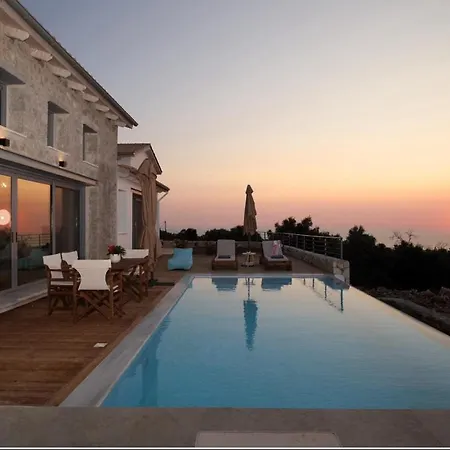 Tsakmakis - Luxury - Panoramic Sea View Lefkada * Цукаладес